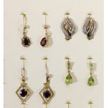 A pair of 9ct gold and diamond ear studs and 4 other pairs of 9ct gold ear rings, 6.1gm