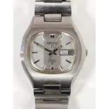 A Seiko 5 stainless steel day/date automatic gentleman's wristwatch, ref. 6119-5490, the striped