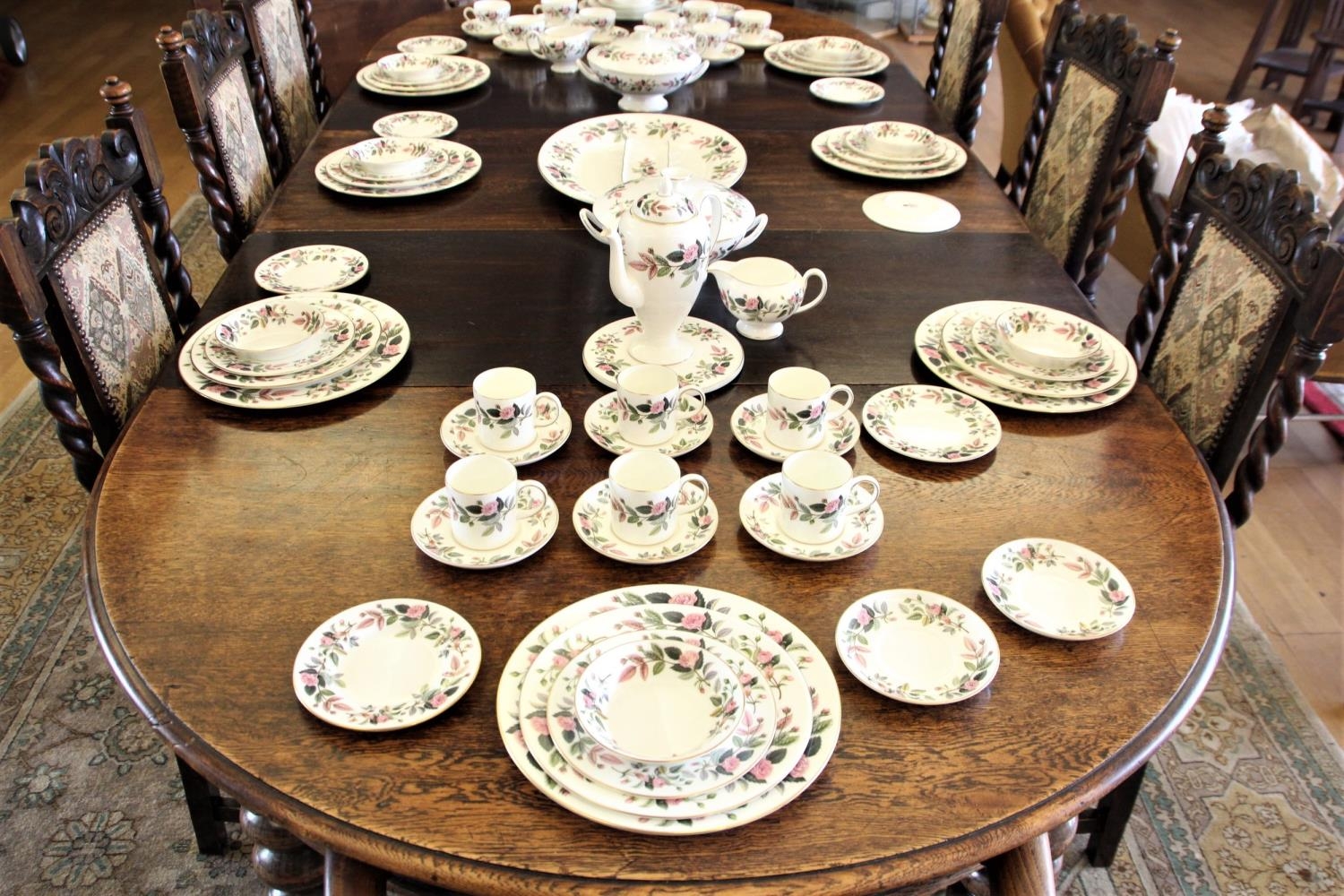 A Wedgwood Hathaway Rose dinner and tea service for eight place settings, comprising dinner plates - Image 2 of 5