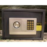 A Hiika Digital Home Safe S-25EA(II), with front panel user guide sticker