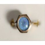 A 9ct gold opal doublet ring, J, 2.2gm