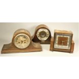 A collection of mid 20th century manual & electric mantle clocks. (2)