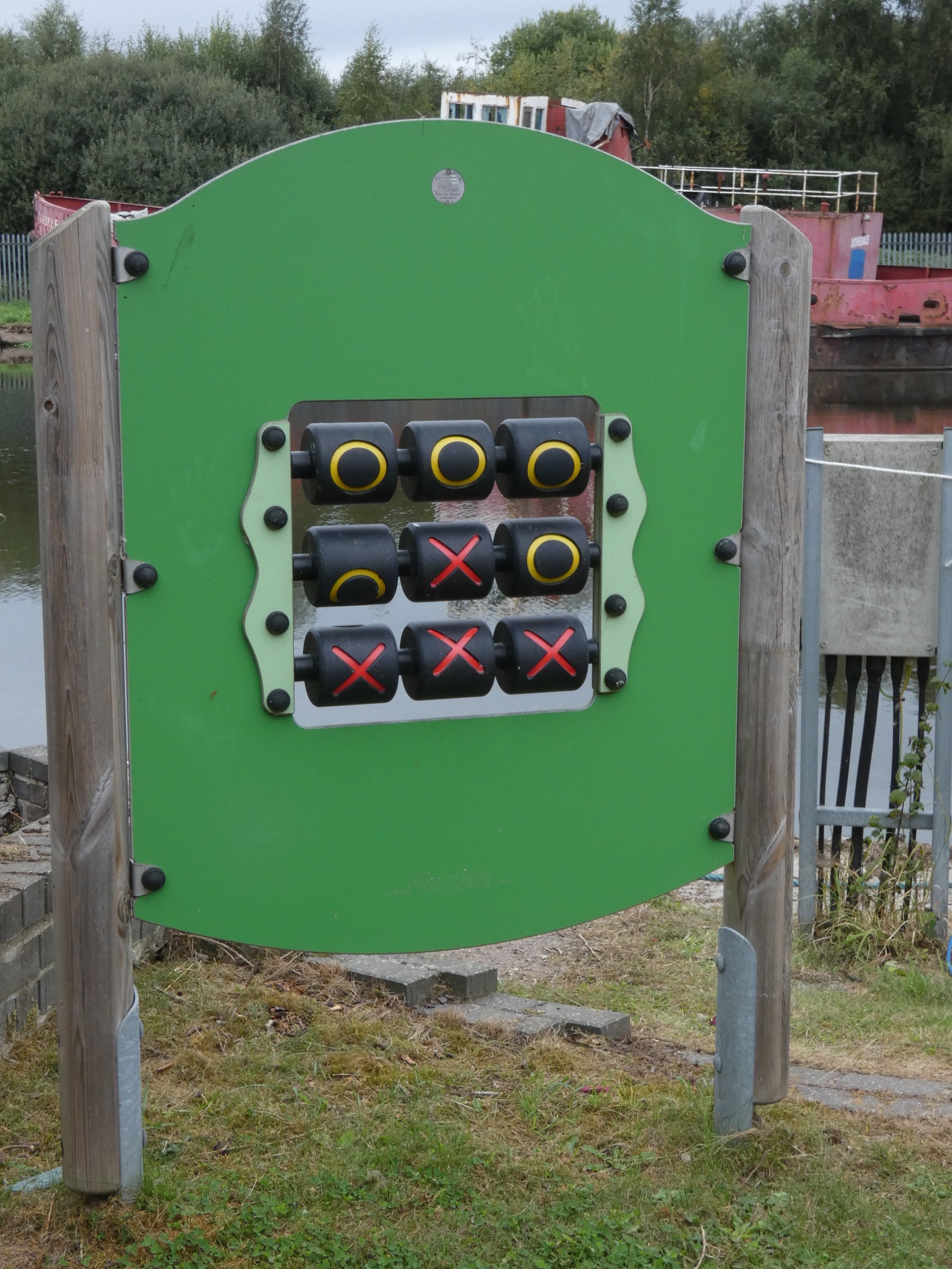 A giant outdoor/playground Noughts & Crosses game, made by Playdale, double-sided, nine rotating - Image 2 of 5