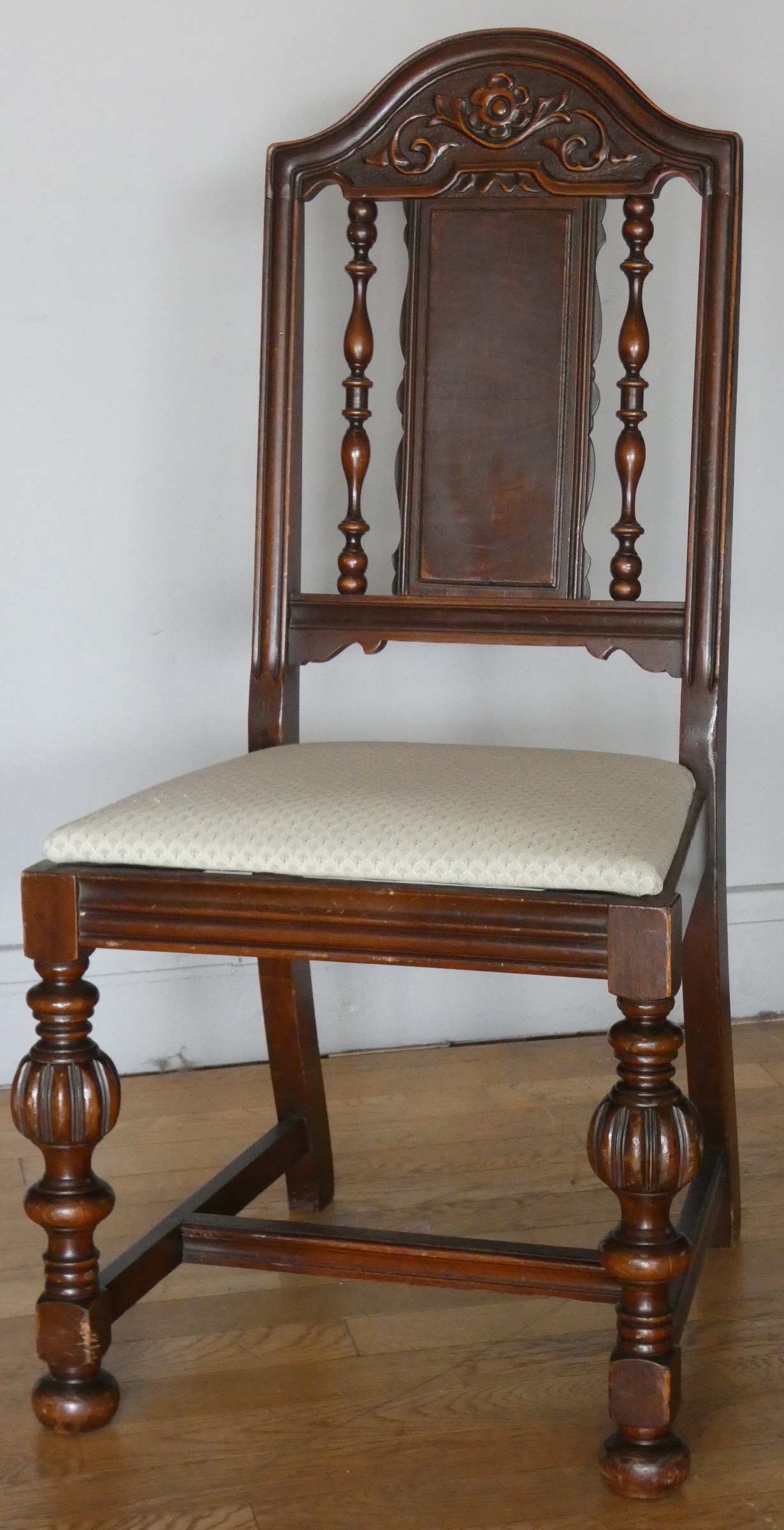 A Jacobean style oak draw leaf dining table raised on turned uprights supported by carved - Image 10 of 10