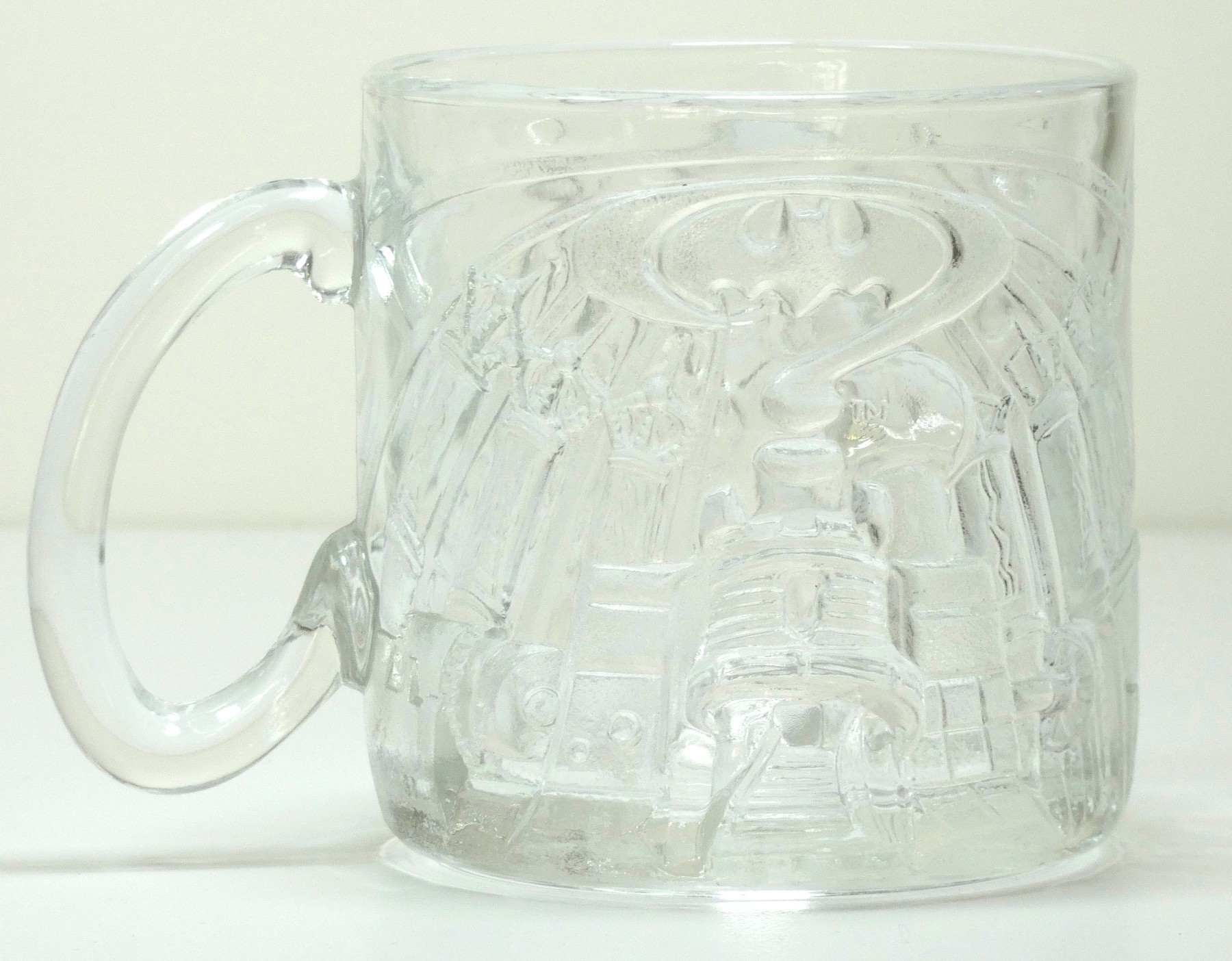 A set of four Batman Forever (1995) glass mugs, available to purchase from McDonalds stores to - Image 2 of 13