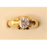 A 9ct gold ring, split claw set with a CZ, 9, 3.3gm