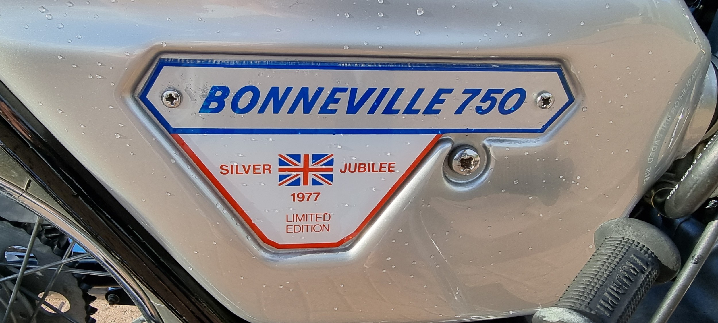 1977 Triumph Bonneville T140 Silver Jubilee, 744cc. Registration number VNV 594S. Frame number JP - Image 19 of 22