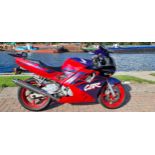 1993 Honda CBR600 F2, 599cc. Registration number L402 MNH. Frame number PC25 2210813. Engine