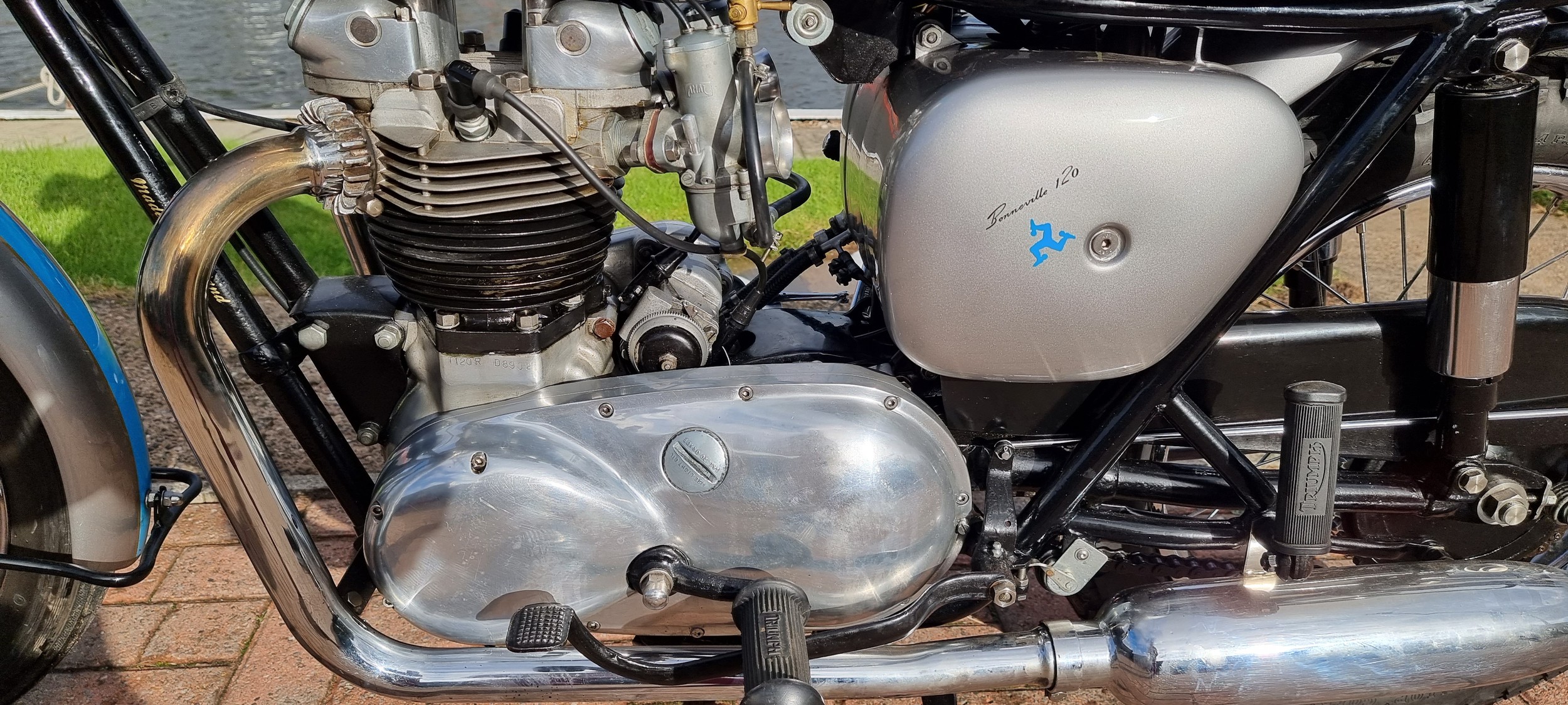 1960 Triumph Tiger 110/Bonneville spec, 650cc. Registration number 334 YUX (non transferrable). - Image 9 of 15