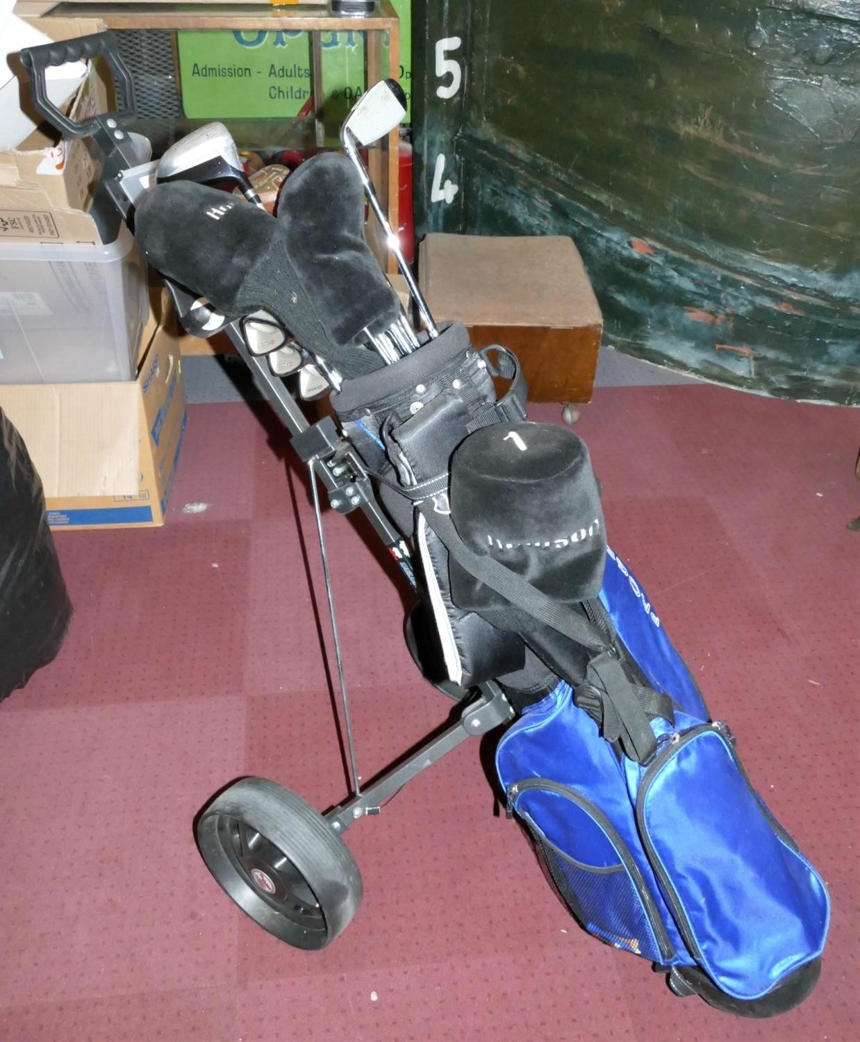 A selection of golf clubs/irons, makers to include Wilson, Gallery and Donnay, compete with golf bag - Image 2 of 4