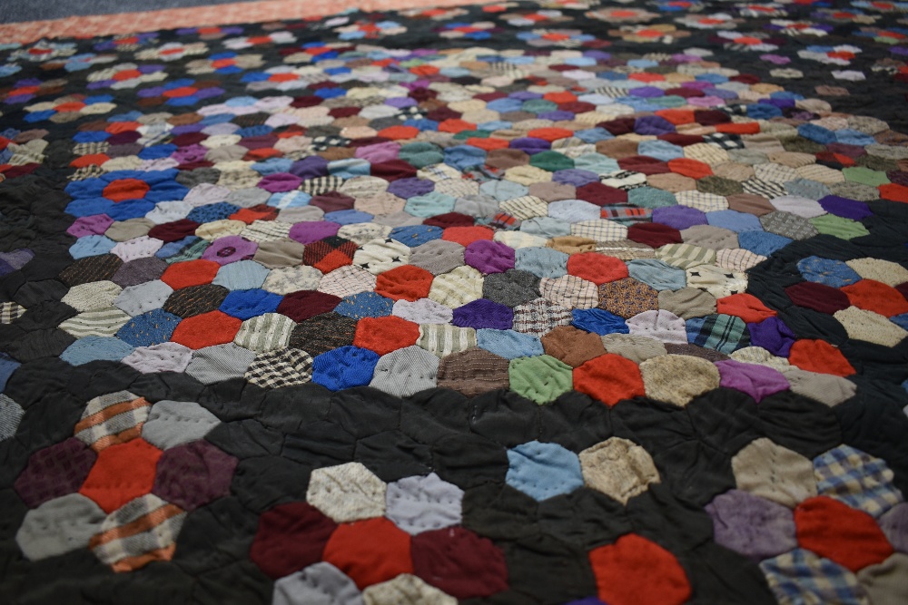 A stunning Victorian patchwork quilt having hexagons to centre surrounded by a border. beautifully - Image 2 of 5