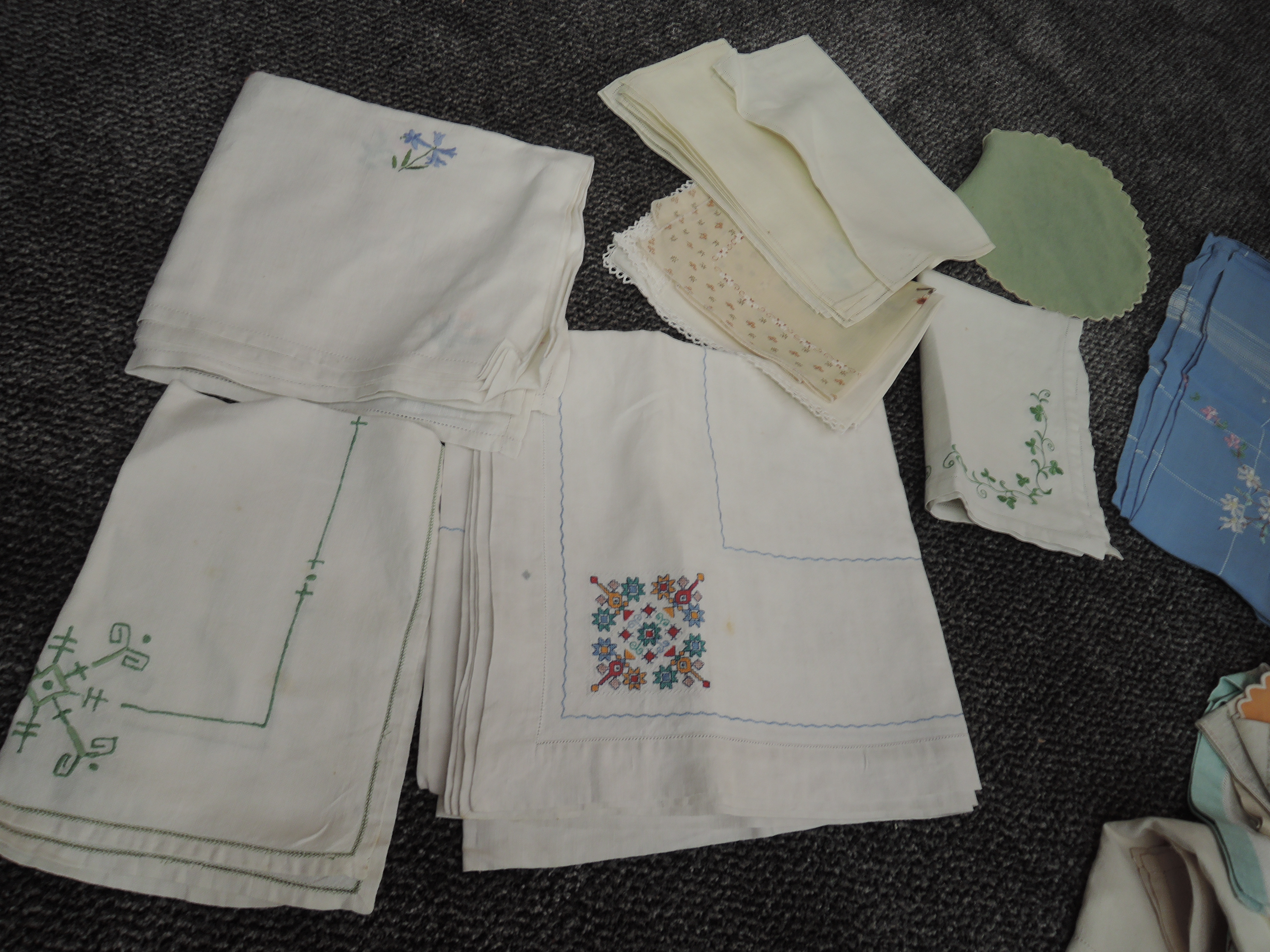 A varied lot of table linen, a lot of items having bright embroidery. - Image 3 of 6