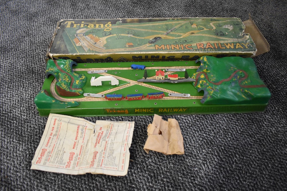 A Triang Minic electric & tinplate The Smallest Electric Toy Railway In The World boxed part set