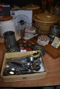 A mixed collection of kitchen ware including cutlery, herb sinner, veg spiraliser, napkin rings