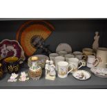 A mixed lot of ceramics including cups and saucers, studio pottery, Spode Imperial and more.