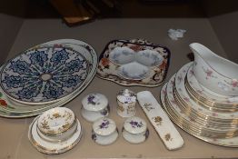 A mixed lot of vintage and retro ceramics including royal osbourne plates of varying size,Masons