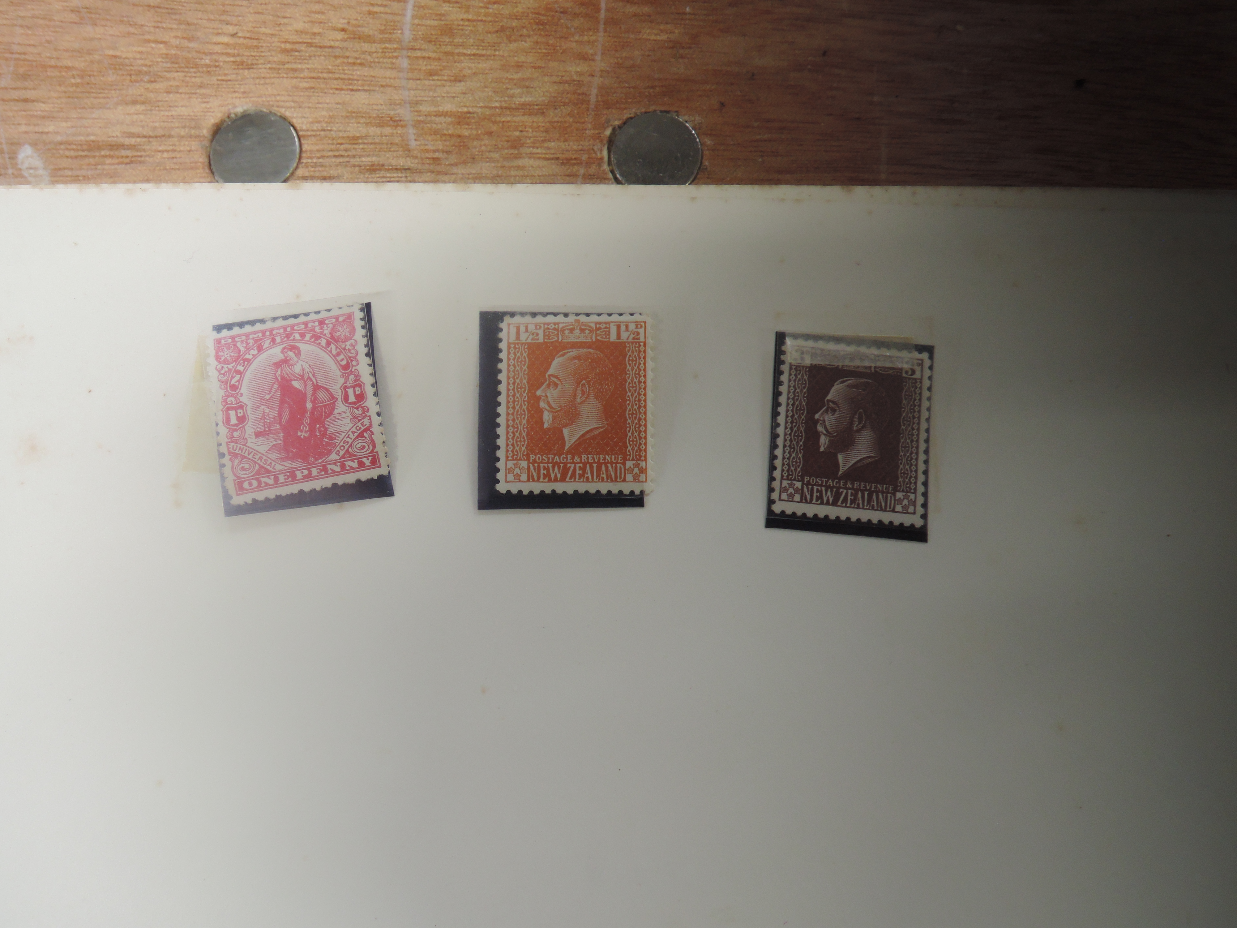 An Album of Mint New Zealand Stamps, early 1900's to late 1960's including 1935 Airmail Set, 1936 - Image 2 of 26