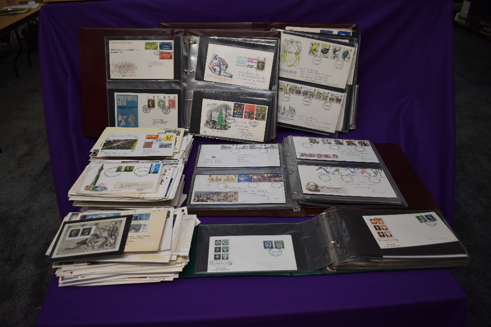 A large collection GB First Day Covers, 1960's and later in albums and loose