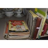 A mixed lot of vintage and antique song books, sheet music and similar, including Walk Disney.