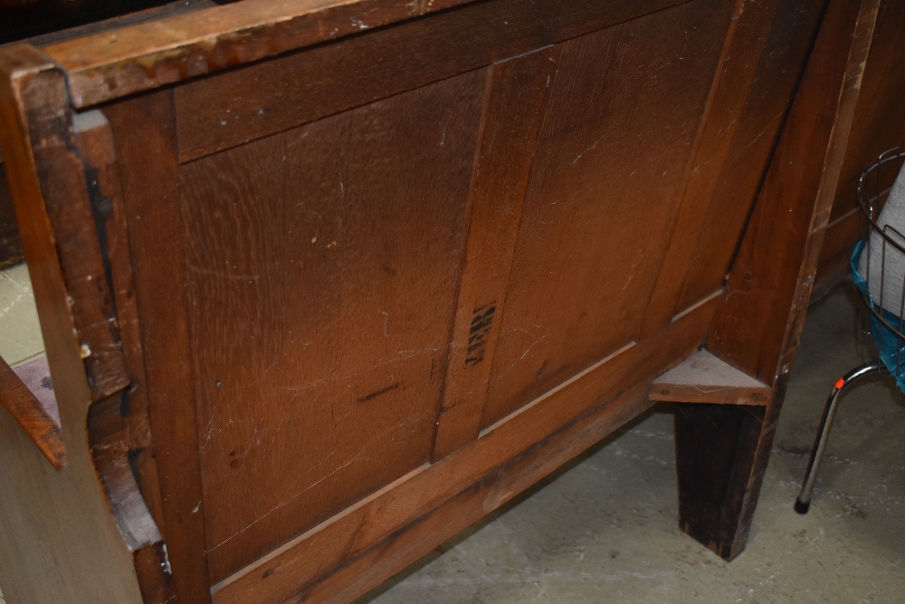 A traditional golden oak settle, having five panels to back and solid ends, width approx. 196cm - Image 3 of 4