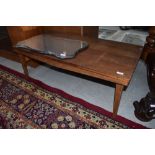 A vintage low coffee table, approx. 52 x 102cm (height approx. 37cm)