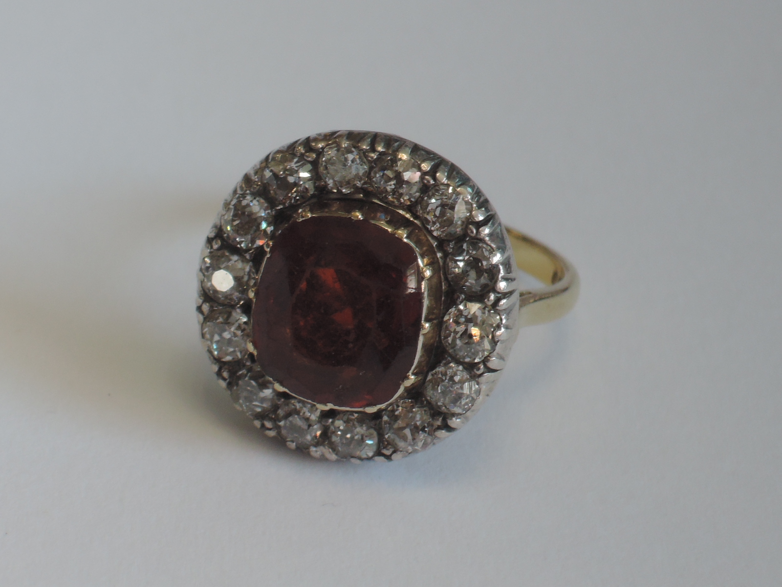 A lady's dress ring having a diamond and spinel style stone cluster, diamonds total approx 0.7ct, in - Image 4 of 6
