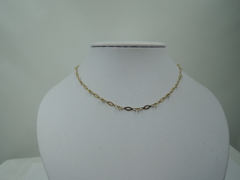 A 9ct gold fancy link chain, approx 18' & 5.3g