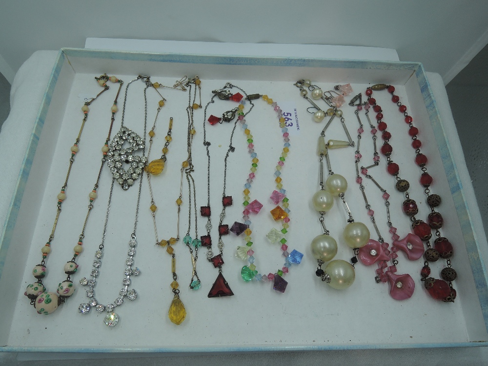 Nine vintage necklaces including yellow metal wire and bead, diamante, facetted coloured glass etc a