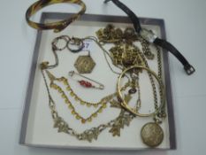 A small selection of vintage rolled gold jewellery including locket, chains, necklaces, hinged
