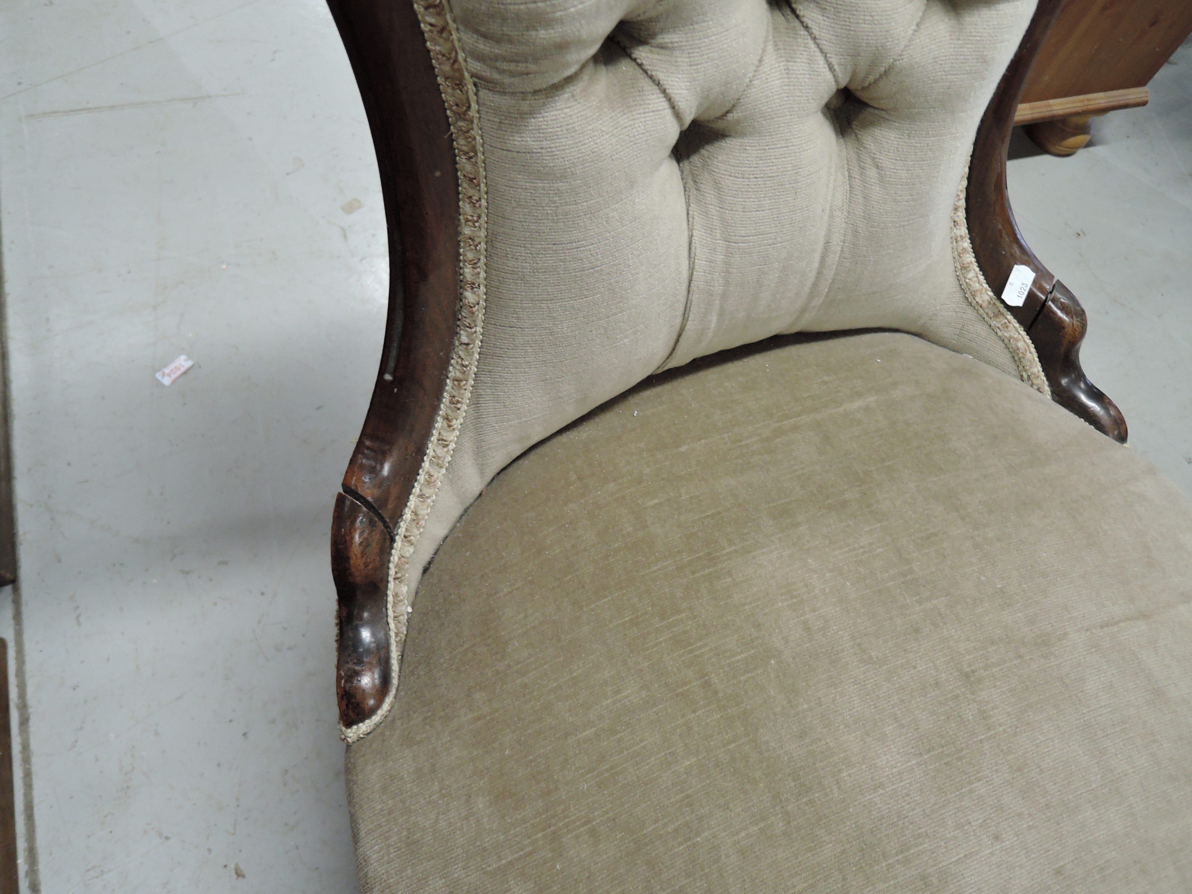 An antique nurising chair having button back and turned frame feet - Image 3 of 3