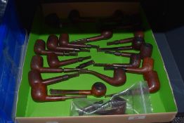 A selection of tobacco smokers pipes including Walnut burr and named brands approx 20 pipes