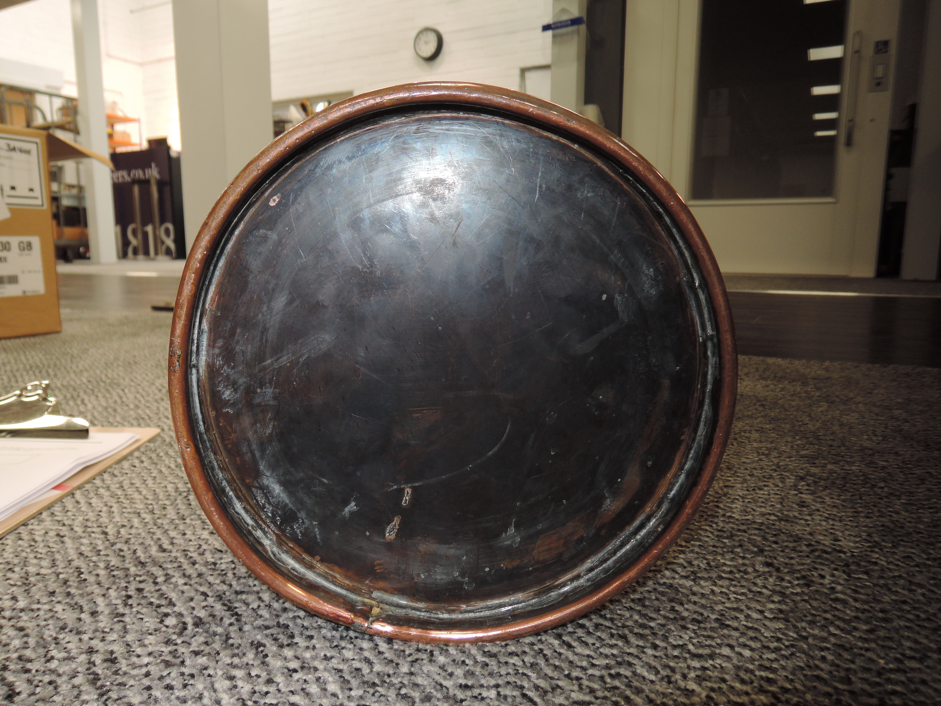 A large 2 gallon copper dairy or similar farm house canister 55cm high - Image 4 of 4