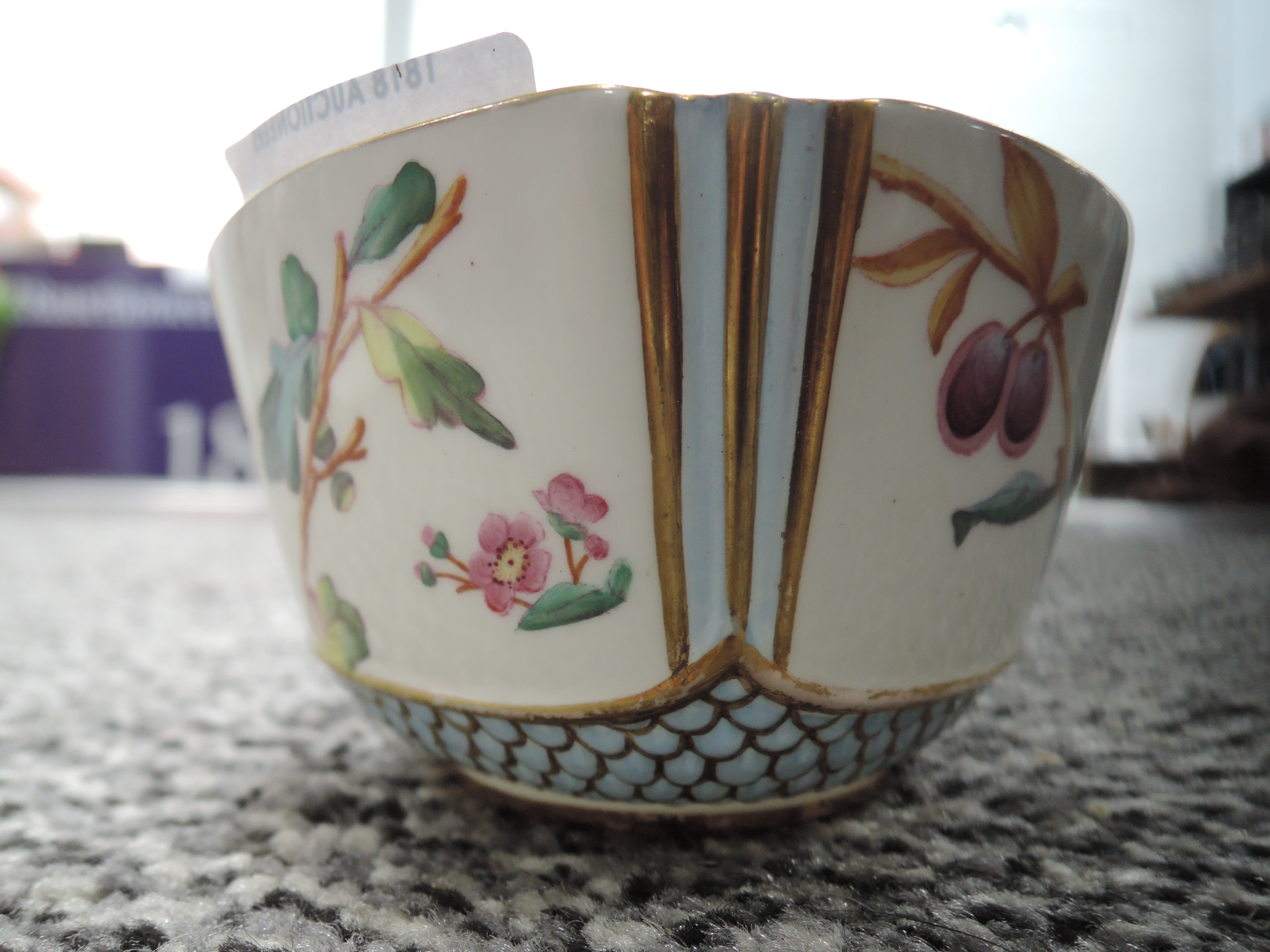 An exquisite tea cup and saucer set by Spode Copeland Pt no 3112 both pieces very good - Image 7 of 7