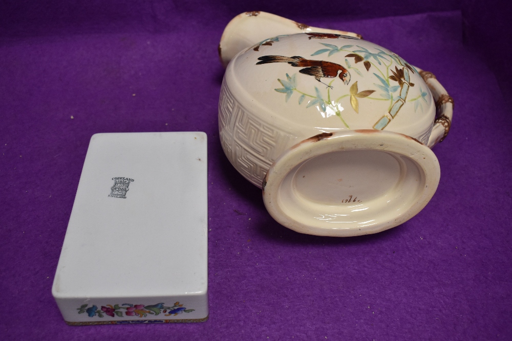 An early Copeland water jug decorated with garden birds and similar later Copeland Spode dish - Image 2 of 2