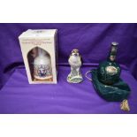 A ceramic Spode flagon of Royal Salute 21 year old Blended Scotch Whisky 75cl, in cloth pouch with