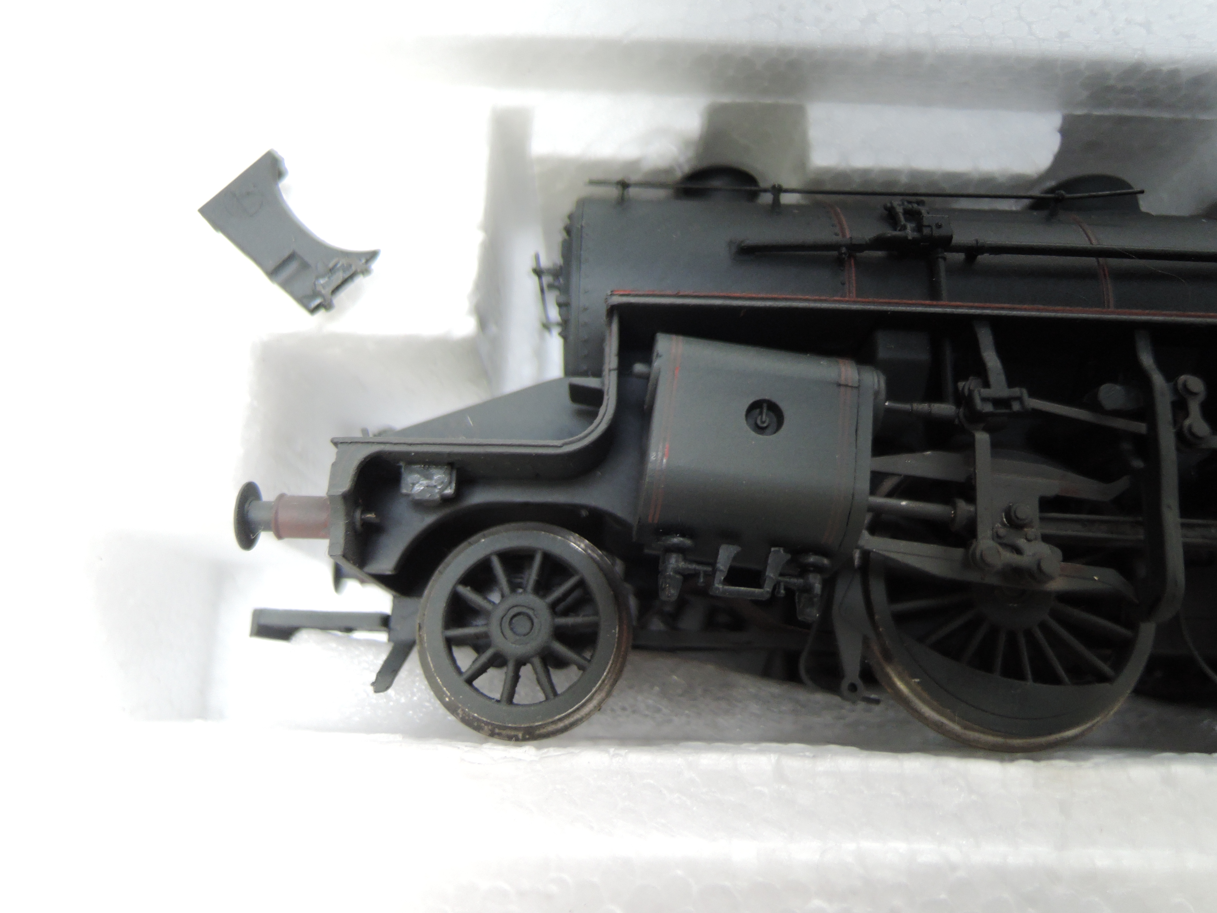 A Bachmann 00 gauge 2-6-0 Crab BR Loco & Tender 42942, weathered, boxed 32-179 - Image 2 of 4