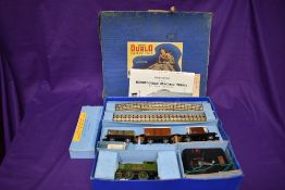 A Hornby Dublo 00 gauge Electric Train Set EDG7, comprising 0-6-2 LNER Tank Locomotive 9596 in