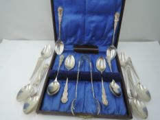 A set of six silver coffee spoons in the Old Master pattern, Birmingham 1951, Henry Clifford Davies,