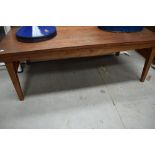 A vintage low coffee table, approx. 52 x 102cm (height approx. 37cm)