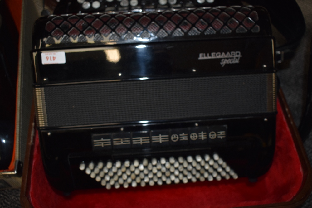 An Ellegaard Special button accordion, with plush lined case, in very clean condition - Image 2 of 2