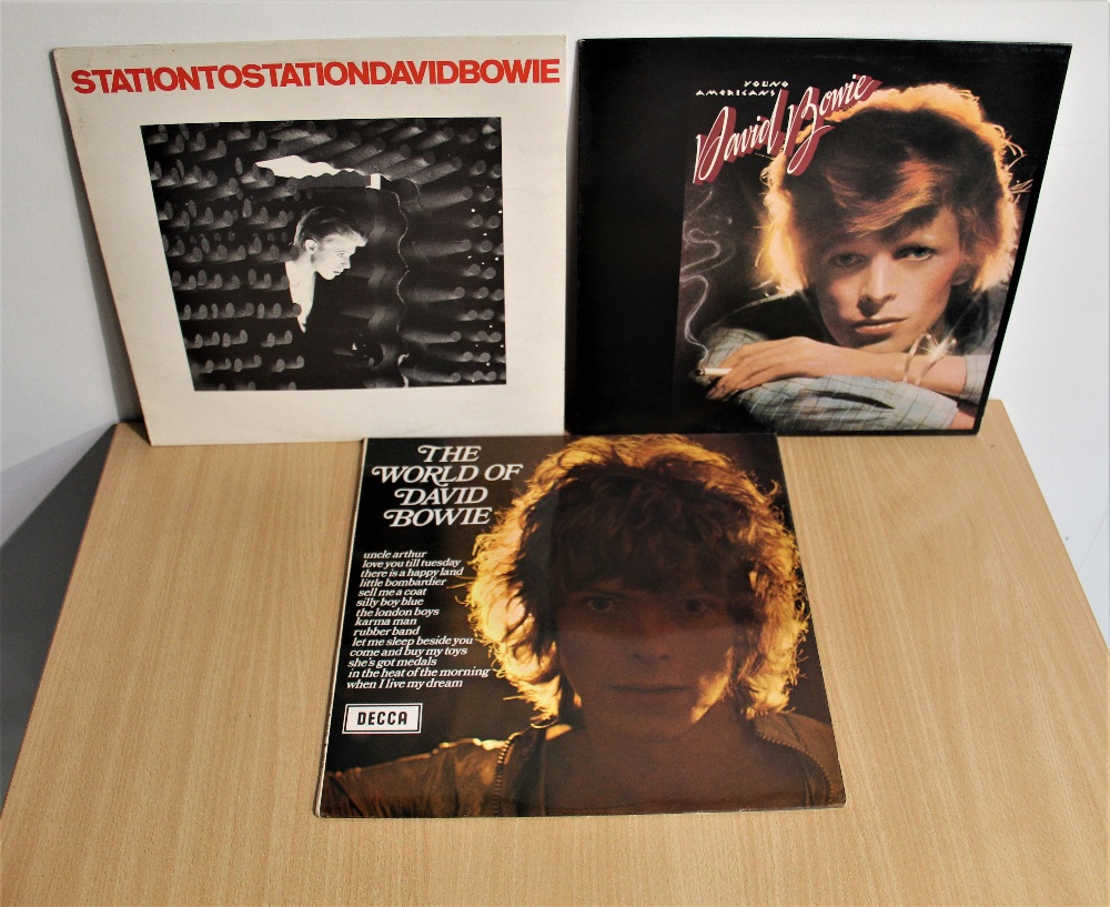 A lot of Seven David Bowie albums with relevant inners - all in good playing condition - Image 2 of 4