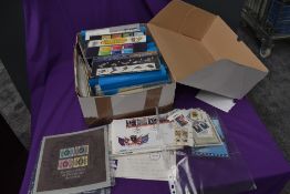 A collection of approx 230 GB Presentation Packs, 1976- 2002 along with similar period First Day