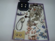 A small selection of white metal and vintage jewellery including brooches, wrist watch, yellow