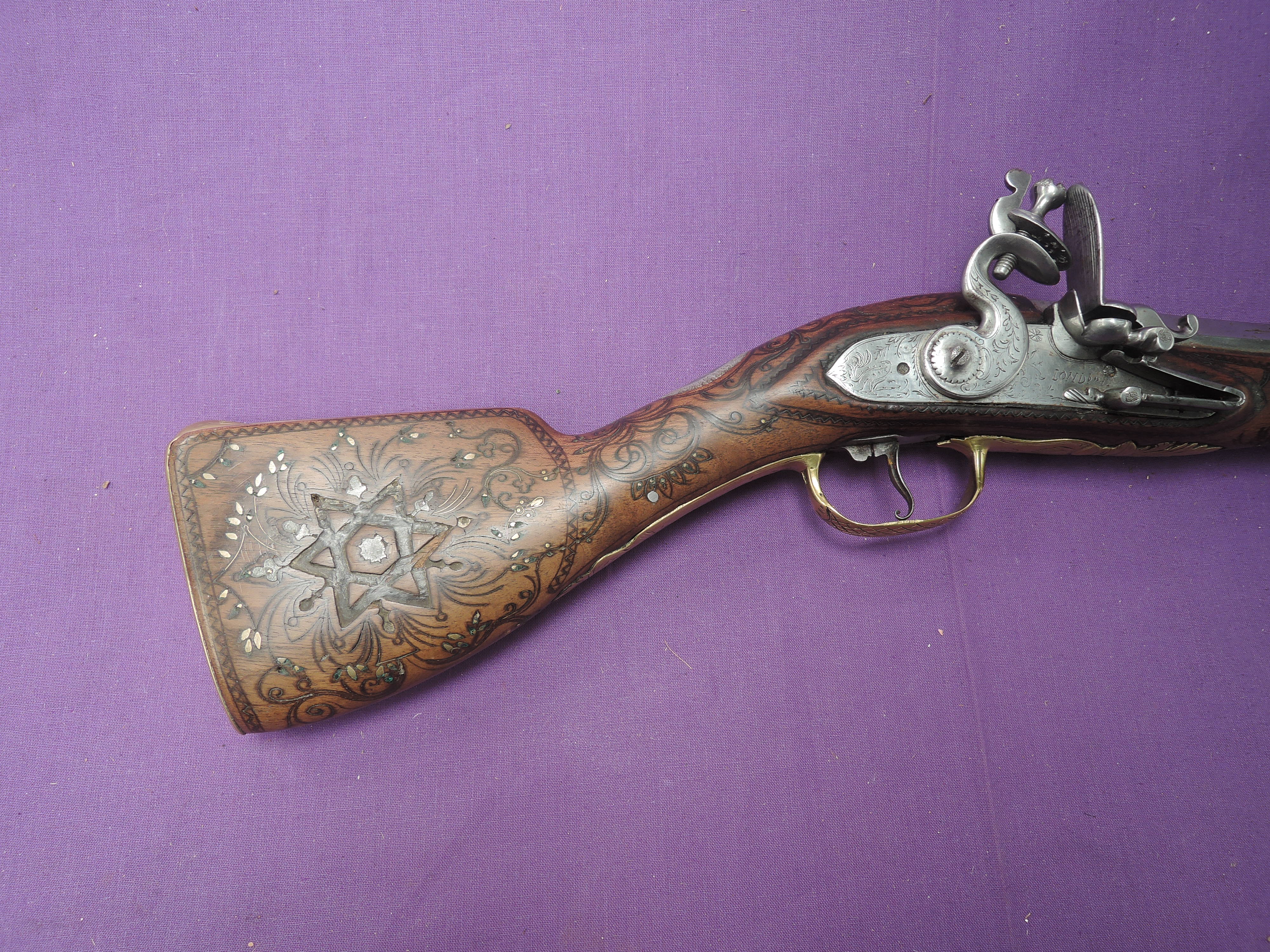 An early possibly Turkish Flintlock Blunderbuss Pistol, decorated brass trigger guard and stock - Image 2 of 8