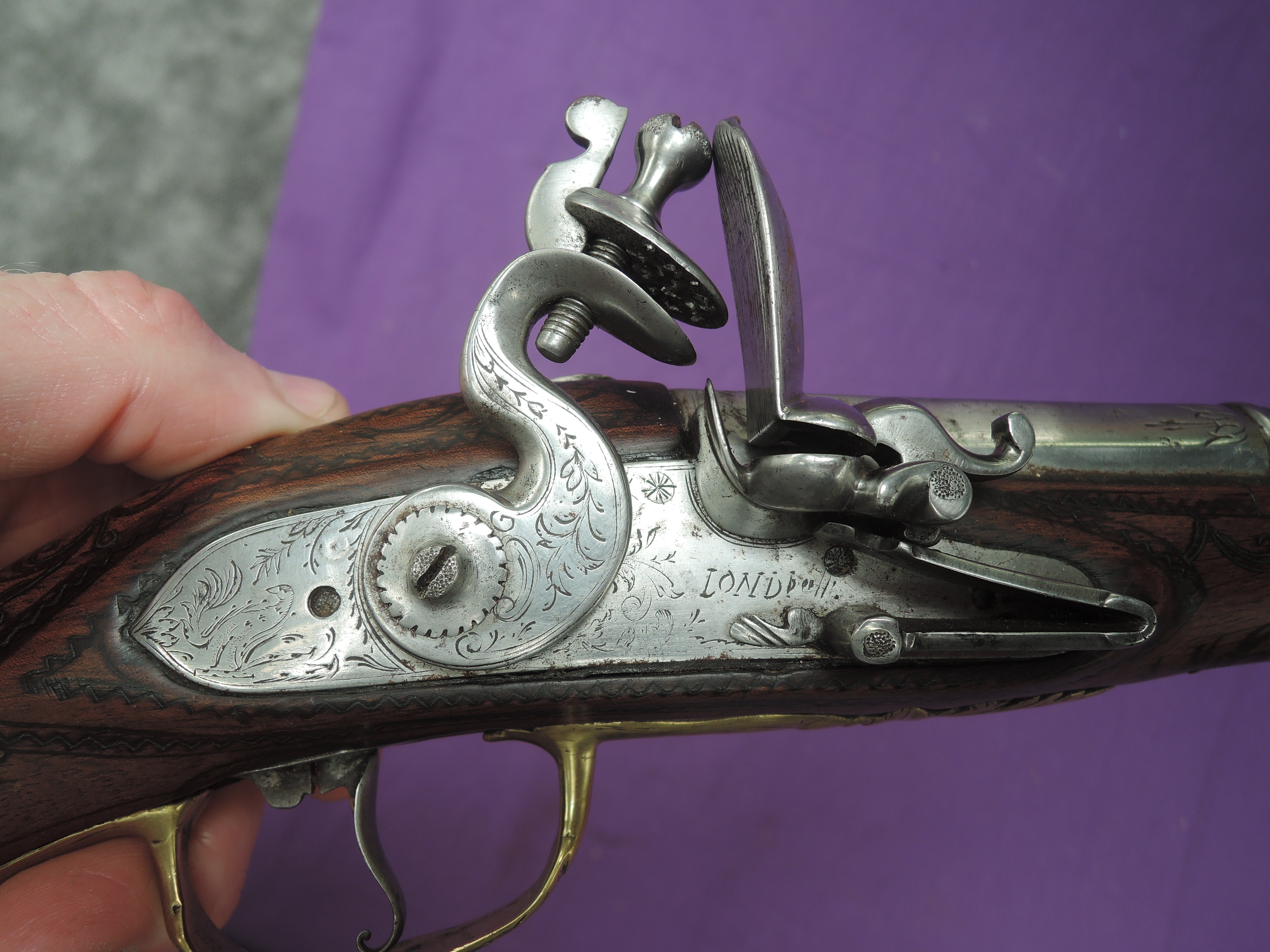 An early possibly Turkish Flintlock Blunderbuss Pistol, decorated brass trigger guard and stock - Image 8 of 8