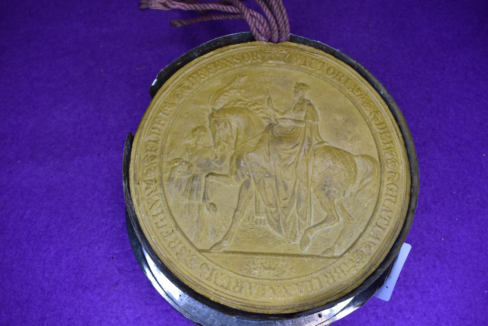 An unusual large antique wax seal or similar. - Image 2 of 2