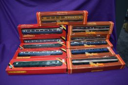 Eleven Hornby 00 Carriages and Coaches, all boxed R098, R423, R425, R428 x2, R439, R489, R490 x2,