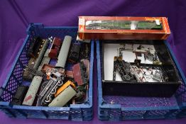 A collection of 00 gauge including Hornby Dublo Rail Mail Carriage, Hornby 4-6-2 Flying Scotsman,