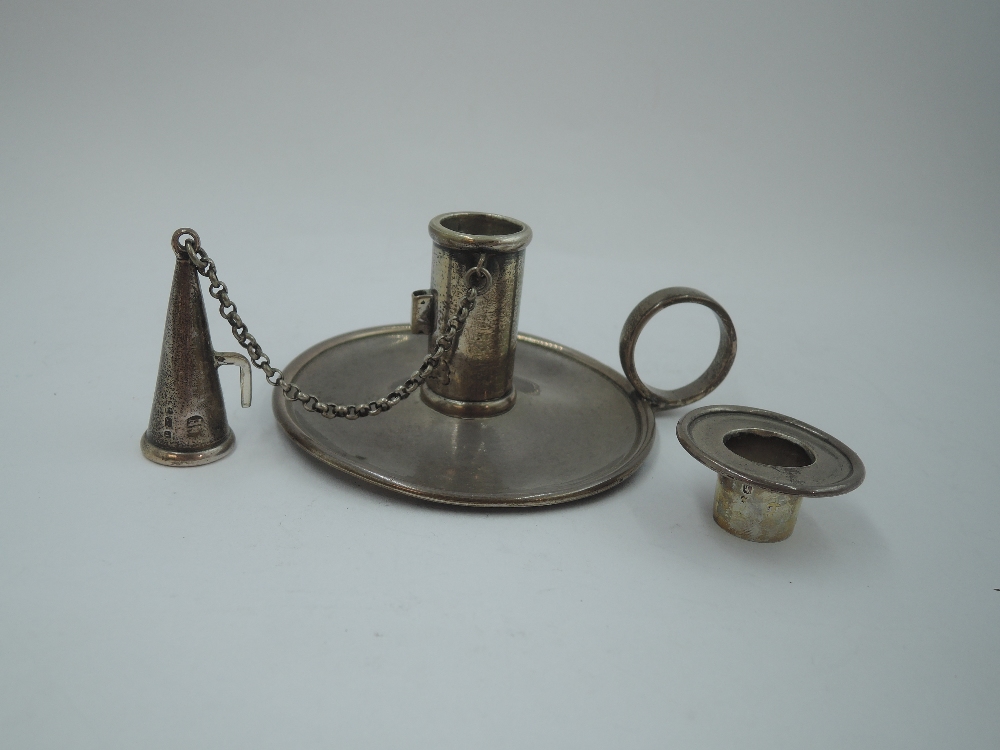 A Georgian silver chamber stick of small plain form having ring handle, detachable sconce and - Image 2 of 7