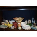 A mixed lot of vintage ceramics including Aynsley, Carlton ware and Crown Devon.